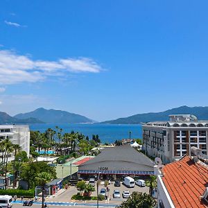 Berry Bella Hotel